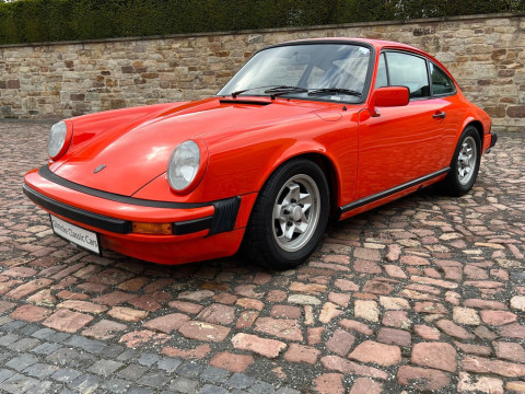 Porsche - 911