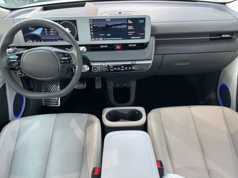 Hyundai - IONIQ 5
