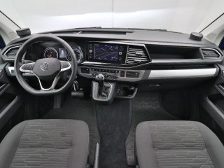 Fahrzeugbild eines Volkswagen T6.1 Multivan in blau.