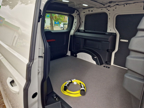 Volkswagen - ID. Buzz Cargo