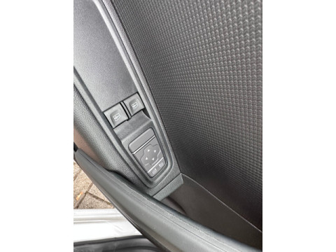 thumb-undefined