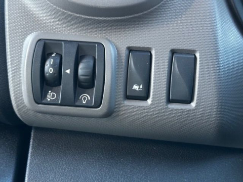 Ansicht 19 - Gebrauchtwagen Fahrzeug, Modell NV300 der Marke Nissan von Verkäufer Auto-Vertrieb Müller GmbH