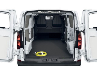 Fahrzeugbild eines Volkswagen T7 Transporter in weiß.