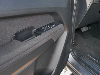 Fahrzeugbild eines Volkswagen Amarok in grau.