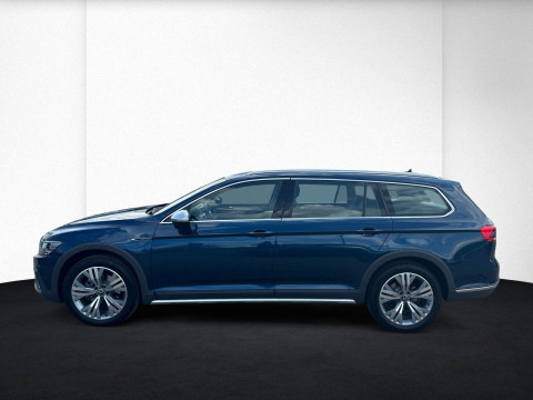 Volkswagen - Passat Alltrack
