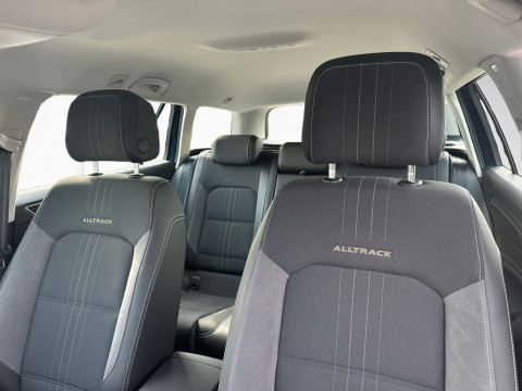 Volkswagen - Passat Alltrack