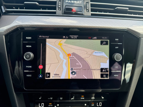 Volkswagen - Passat Alltrack