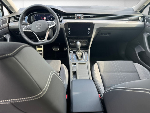 Volkswagen - Passat Alltrack