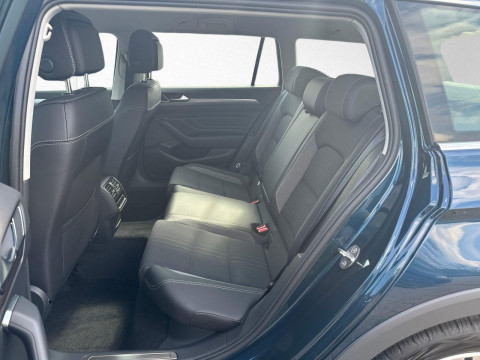 Volkswagen - Passat Alltrack