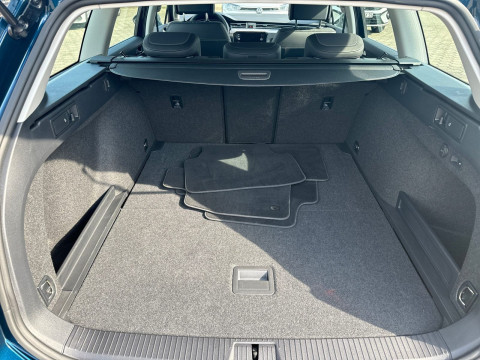 Volkswagen - Passat Alltrack