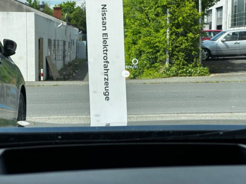 thumb-undefined