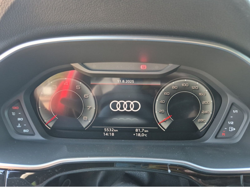 Audi - Q3