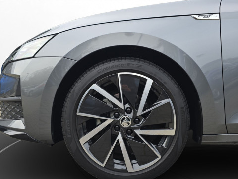 &Scaron;koda - Octavia