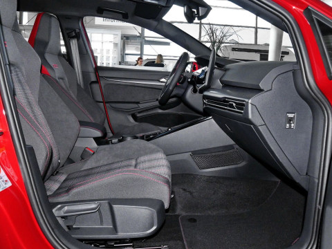 Volkswagen - Golf GTI