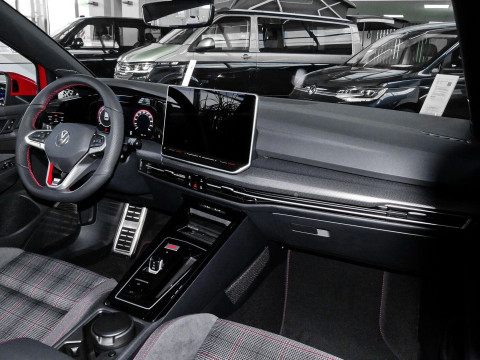 Volkswagen - Golf GTI