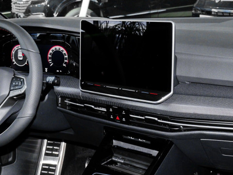 Volkswagen - Golf GTI