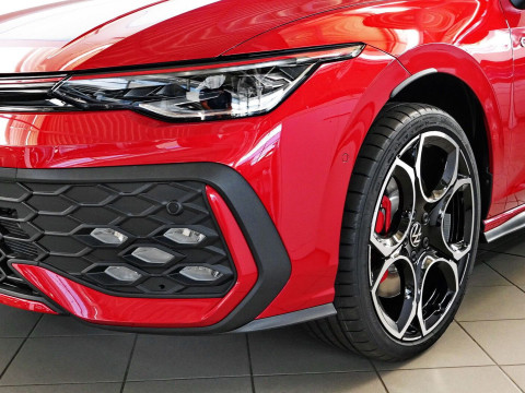 Volkswagen - Golf GTI