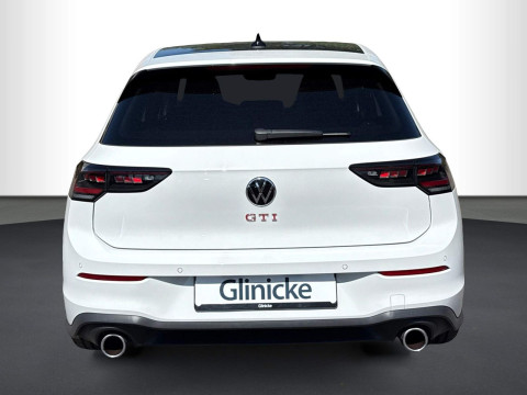 Volkswagen - Golf GTI