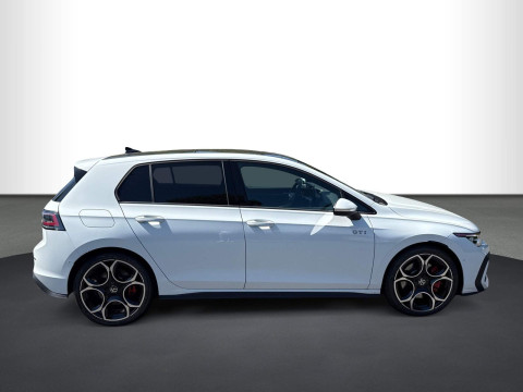 Volkswagen - Golf GTI