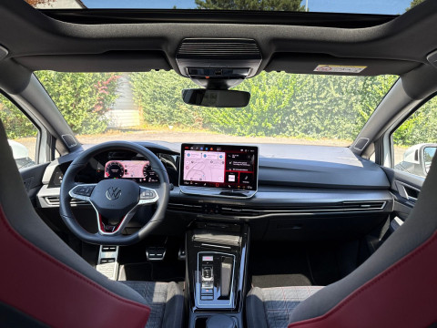 Volkswagen - Golf GTI