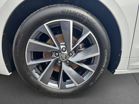 &Scaron;koda - Enyaq