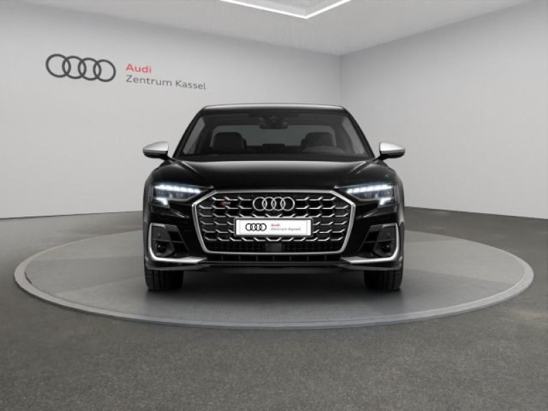 Audi - S8