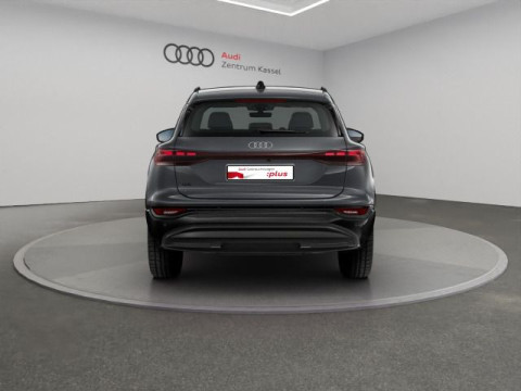 Audi - Q6 SUV e-tron