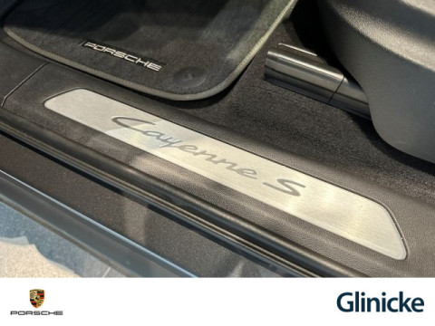 Porsche - Cayenne