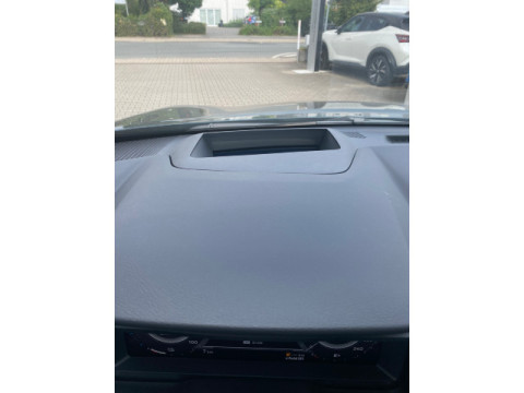thumb-undefined