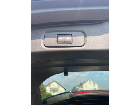 thumb-undefined