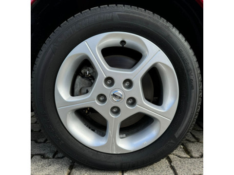 thumb-undefined