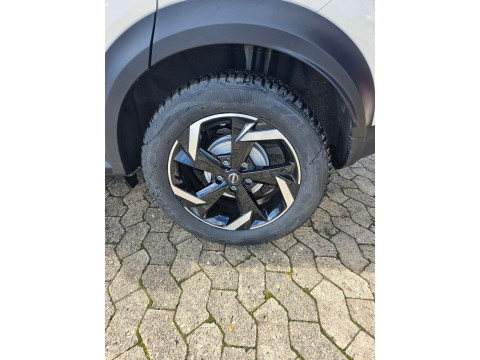 thumb-undefined