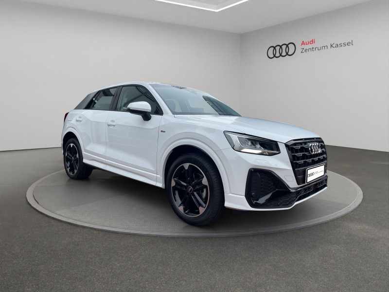 Audi - Q2