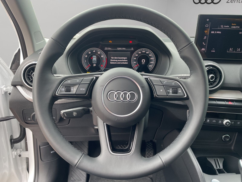 Audi - Q2