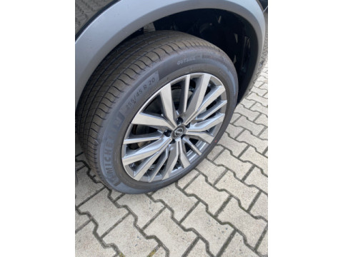 thumb-undefined
