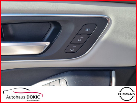 thumb-undefined