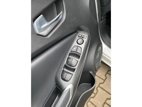 thumb-undefined