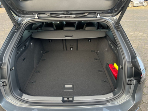 Volkswagen - Passat Variant