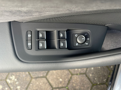 Volkswagen - Passat Variant