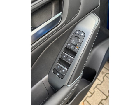 thumb-undefined