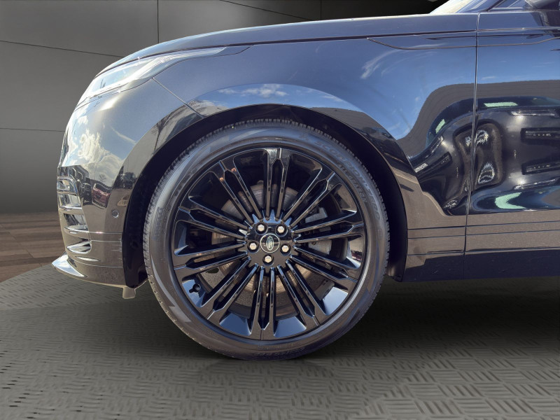 Land Rover - Range Rover Velar