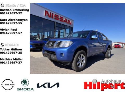 Automodell: Navara in der Farbe blau