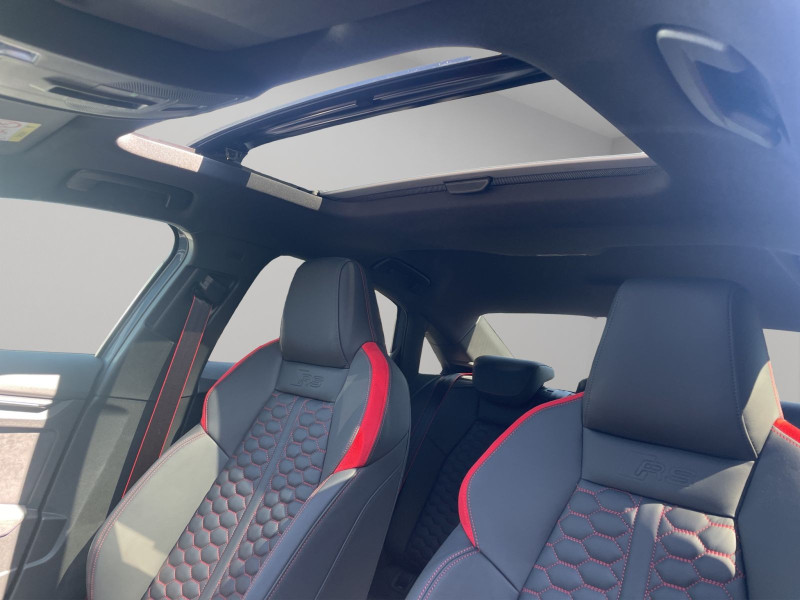 Audi - RS 3 Limousine