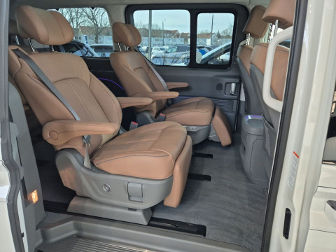 Hyundai - Staria