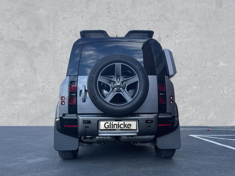 Land Rover - Defender