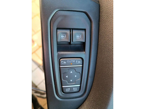 thumb-undefined