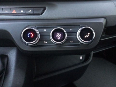 Ansicht 12 - Gebrauchtwagen Fahrzeug, Modell Interstar der Marke Nissan von Verkäufer Sonnleitner Germany GmbH