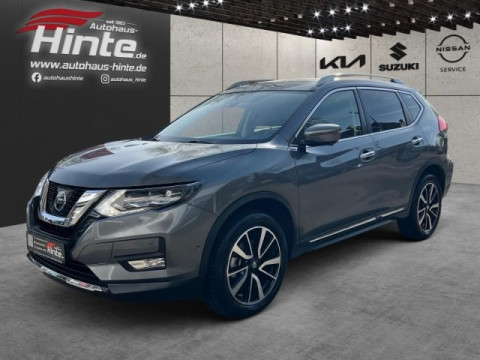 Automodell: X-Trail in der Farbe grau