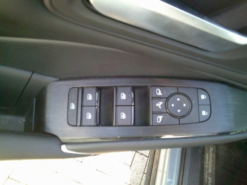 thumb-undefined