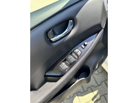 thumb-undefined